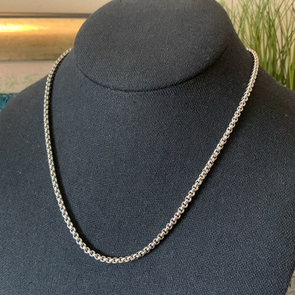 17 Inch Stainless Steel Box Link Quality Chain w/ 3 Inch Extender - Picture 3 of 7